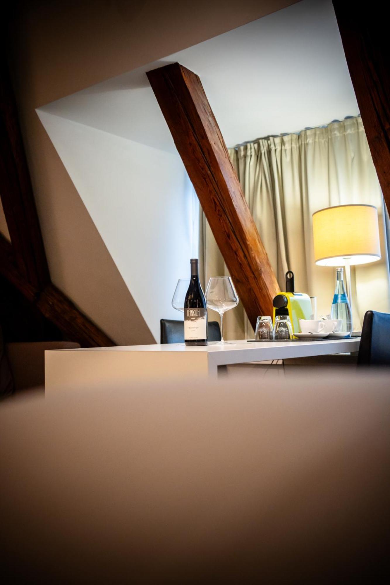 Design Hotel & Restaurant Loewen Ulm Exterior photo