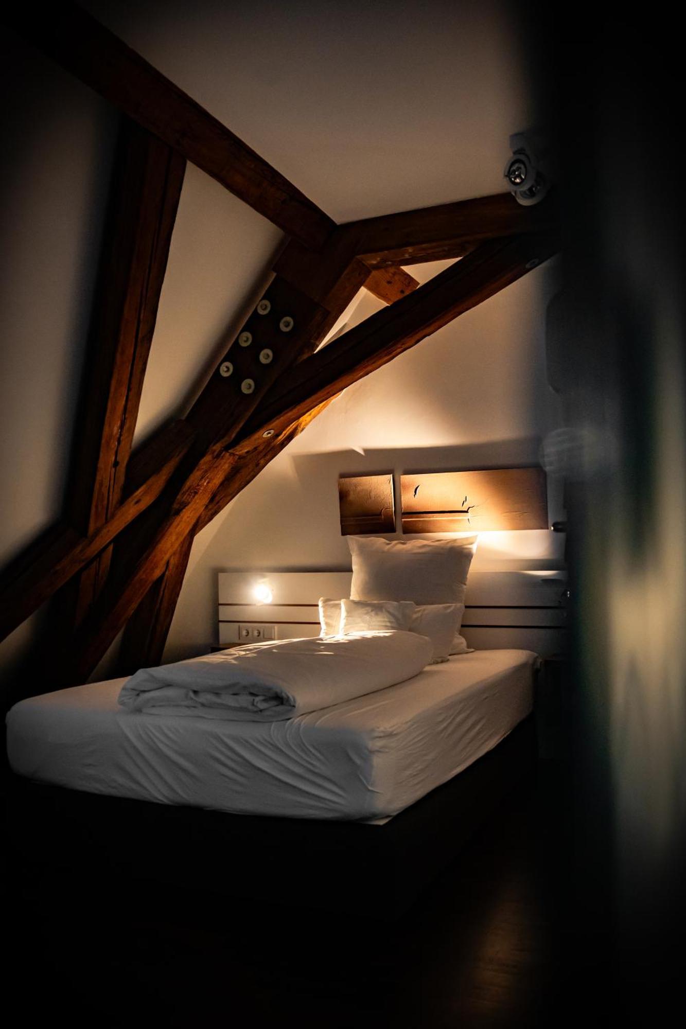 Design Hotel & Restaurant Loewen Ulm Exterior photo